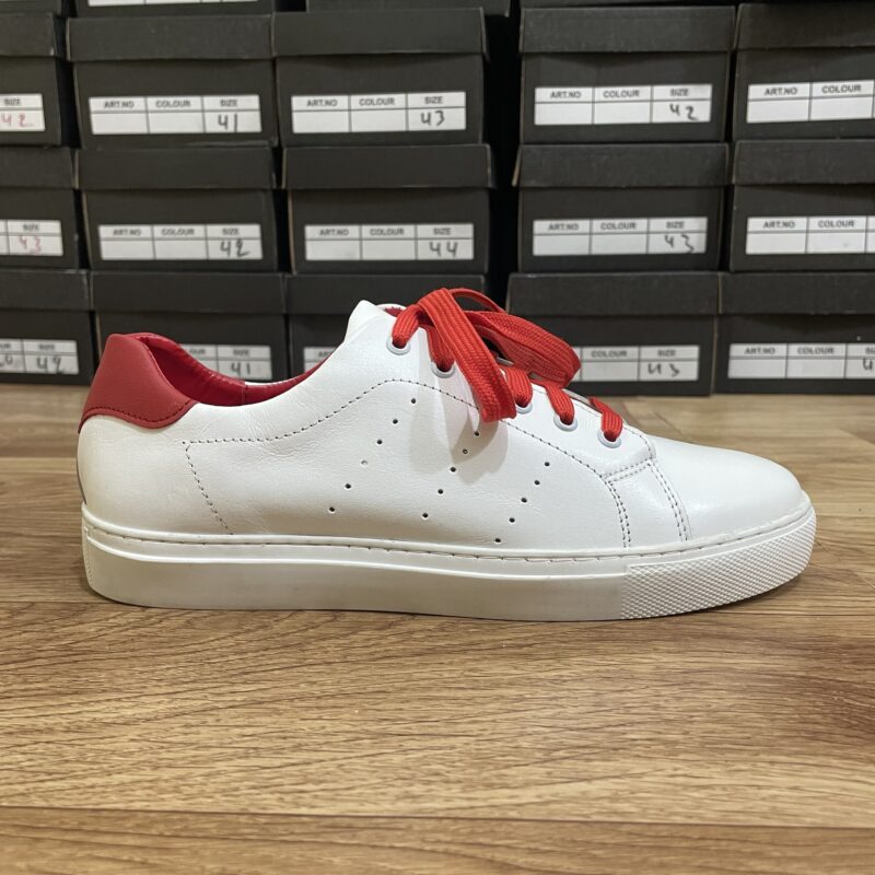 Basket en cuir