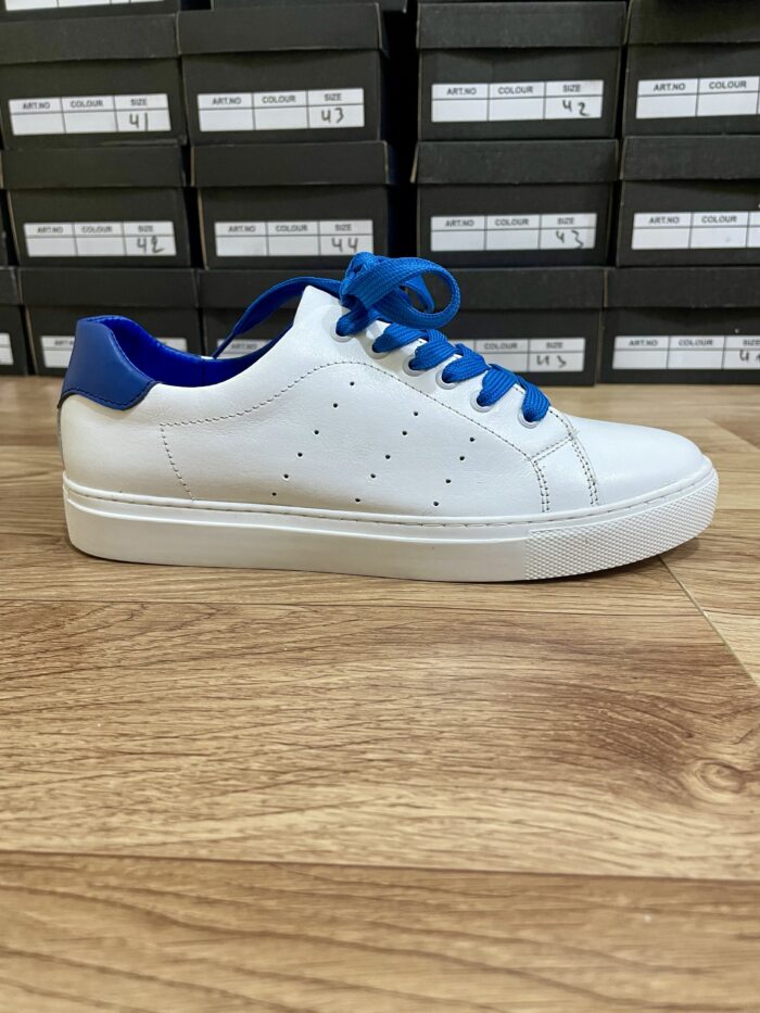 Basket en cuir